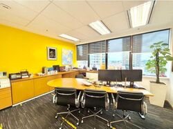United Square (D11), Office #632871411